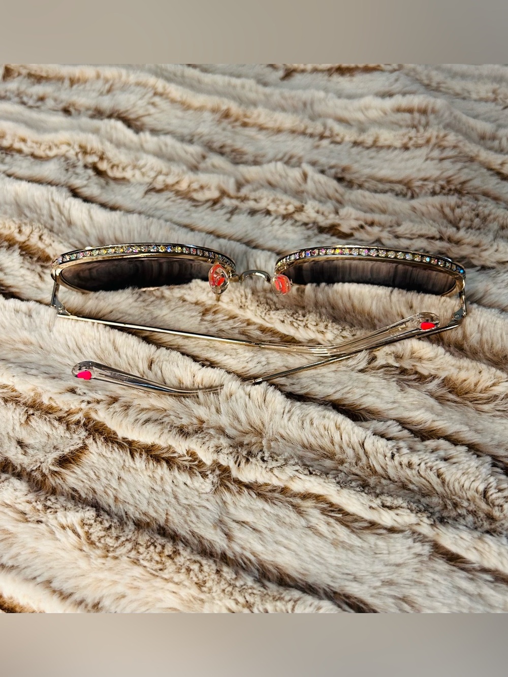 Betsey Johnson Gold Frame Sunglasses Bejeweled with Gradient Brown-Black Lens - Picture 5 of 6